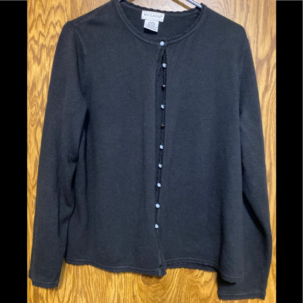 Cardigan - Picture 1 of 2